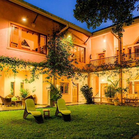 Villa Rosa Канди Экстерьер фото